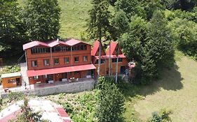 Maneviga Cafe & Apart Apart Otel
